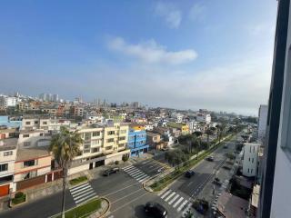 departamento bien iluminado, cerca a la PUPC, - Lima - 3