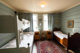 Lodgen Stryn - 1
