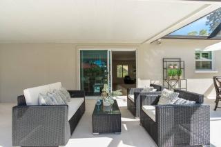 Lilac Mid-Century Pool Home - Sarasota - 9