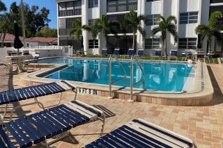 Vista Hermosa Steps to the Heated Pool - 8