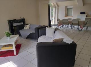 Location 30 personnes - - 8