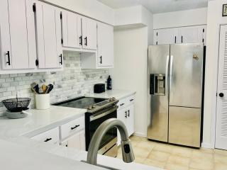Sea Salt Vacation Home, Private Pool - Walk to Beach - Panama City Beach - 2