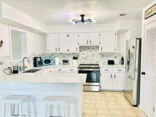 Sea Salt Vacation Home, Private Pool - Walk to Beach - Panama City Beach - 1