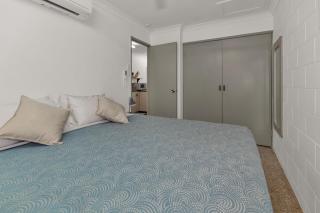 Balgal Beach Units - Rollingstone - 3