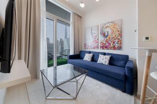 Alluring 1 BD Apartment in Business Bay with Burj Khalifa view - Dubai - 2