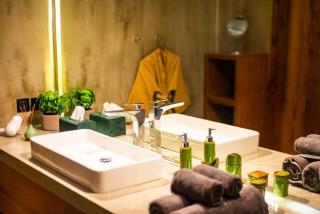 LUXURY 2BR nest in the heart of Canggu - Canggu - 3
