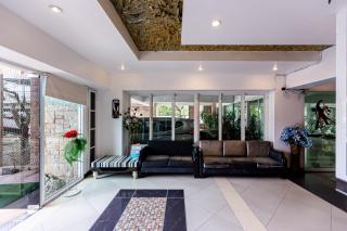 Latin Garden Hotel - 5