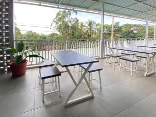MJ Guest House Pusat Kota Malili Mitra RedDoorz - Malili - 3