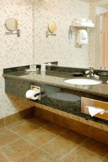 Holiday Inn & Suites North Vancouver by IHG - North Vancouver - 8