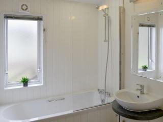 Ocean Glade - Uk32963 - Corton - 1