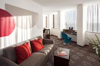 Webers Hotel im Ruhrturm Essen by Accor - Essen - 1