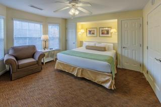 Holiday Inn Club Vacations Oak n Spruce Resort in the Berkshires - 1