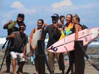 Surfers Villa and Resorts Medewi - Jembrana - 1