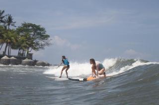 Surfers Villa and Resorts Medewi - Jembrana - 7