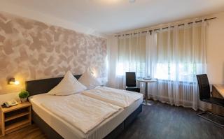 Stadt-gut-Hotel Großer Kurfürst - Emden - 1