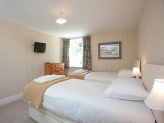 South Wing Cottage - Rumleigh - 1