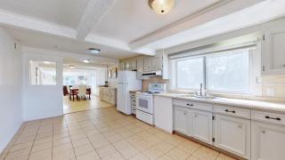 Main Beach River Retreat - Wasaga Beach 1 - Main Strip - 95 Mosley St - Wasaga Beach - 3