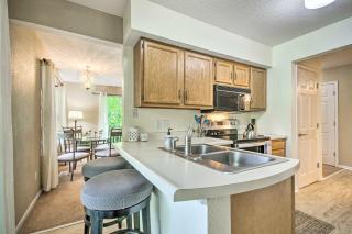 Lakefront Haven with Yard and Balcony in Ozarks! - 2