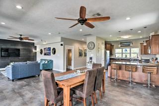 Secluded Seabrook Waterfront Home with Patio! - Seabrook - 0