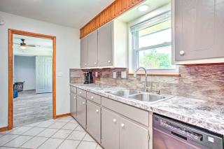 Woodward Home Near Crystal Beach Water Park! - Woodward - 2