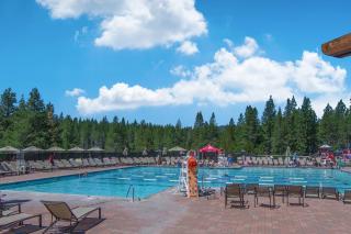 Lausanne Getaway - Truckee - 2