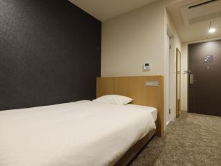 Plum Hotel - Osaka - 5