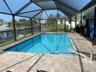 Just beachy Pool Gulf access - Cape Coral - 0