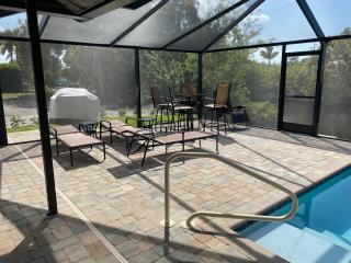 Just beachy Pool Gulf access - Cape Coral - 5