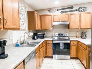 Beach Happy-Lake Close-Private Waterpark Oasis -sleeps 14 - Lake Havasu City - 4