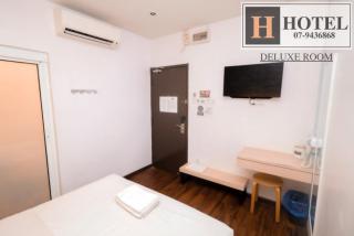 H Hotel - 1