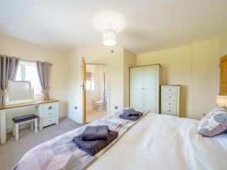 Renchers Farmhouse - Crossway Green - 4