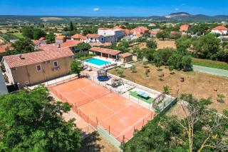 Božini dvori- Villa with Pool, Sauna , Jacuzzi and Tennis Court - Biograd na Moru - 3