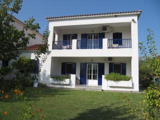 Eressos Ilios Apartments - Skala Eresou - 1