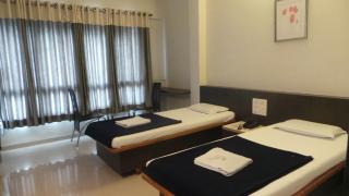 Hotel Royal Residency Executive - Miraj - 5