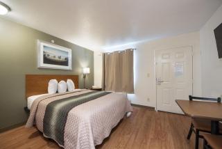 HomeTowne Studios by Red Roof Dallas - Irving - 1