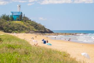 Beachfront Styled 2 BR Apt w Pool at Buddina - Buddina - 8