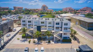 NEW ! Las Islas Condo # 8 - Palm-Eagle Beach - 0