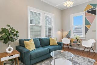Modern Bungalow less than 4 blocks to 7th Ave in Ybor - Tampa - 2