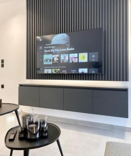 Seafront Apartment by C2C Architects - Kalívia Thorikoú - 8