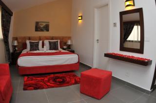 Monoberge Hotel - Jbeil - 4