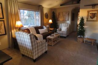 Pine Ridge - Memories are made here! - Florissant - 4