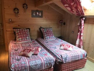 Chalet Neuf Haut de Gamme avec Spa, Sauna et Décoration Originale – Gérardmer - FR-1-589-80 - 8