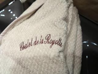 Chalet Neuf Haut de Gamme avec Spa, Sauna et Décoration Originale – Gérardmer - FR-1-589-80 - 6