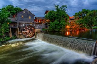 Hidden Retreat, Hot Tub, Pool Table, 1089 FREE tickets each paid day, Dollywood and More - Gatlinburg - 4