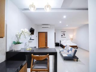 Amanlane Suite Seminyak Managed by ARM Hospitality - 6