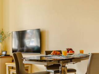 Springhill Court - 4
