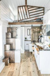 Charming Tiny Home with private deck and bbq - Apple Valley - 3