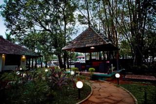 Bamboo Lagoon Backwater Front Resort - Alappuzha - 5