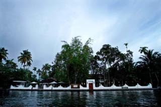 Bamboo Lagoon Backwater Front Resort - 3