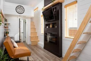 Modern Haven - Apple Valley - 4